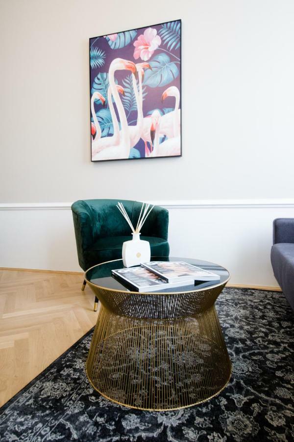 Studio Apartments Urania - Mai'S Apartments Viena Exterior foto